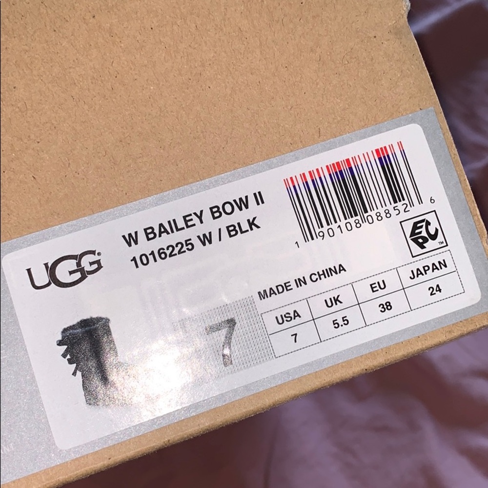 Bailey Bow Uggs - image 3